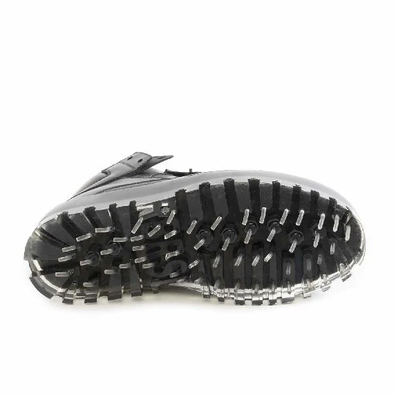 Men's BOLD all-black sneakers with crystal sole