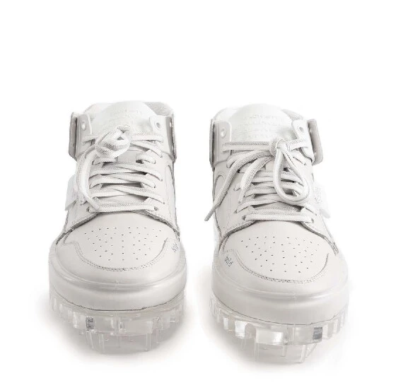 Men’s Bold all-white sneakers
