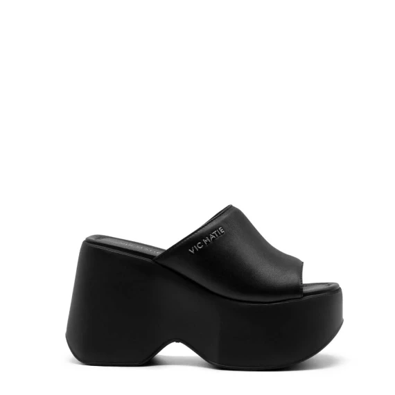 Yoko slip-ons in soft black nappa calfskin