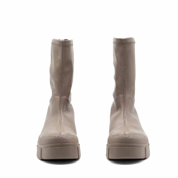 Roccia clay-grey stretchy faux leather ankle boots