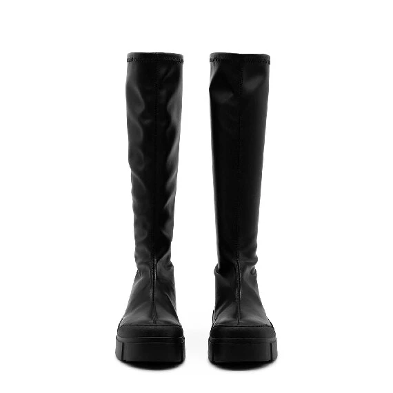 Roccia black faux leather boots