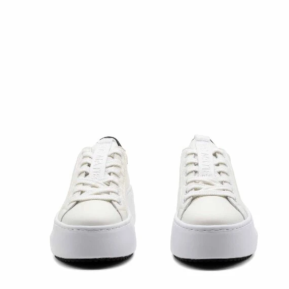 Wawe white/black shoes