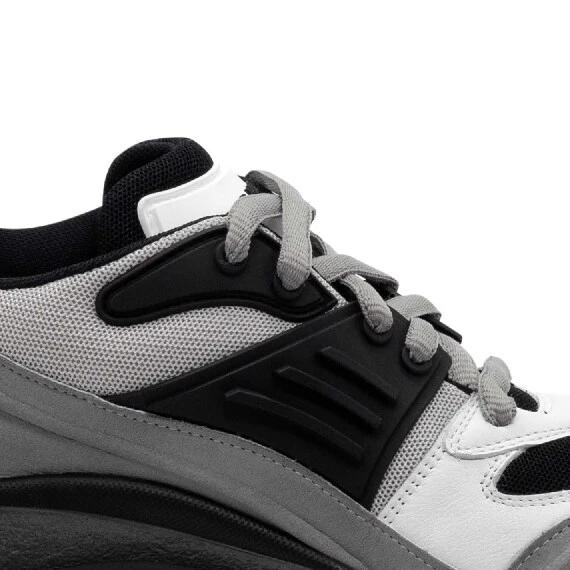 Black/ice-white/white running shoes