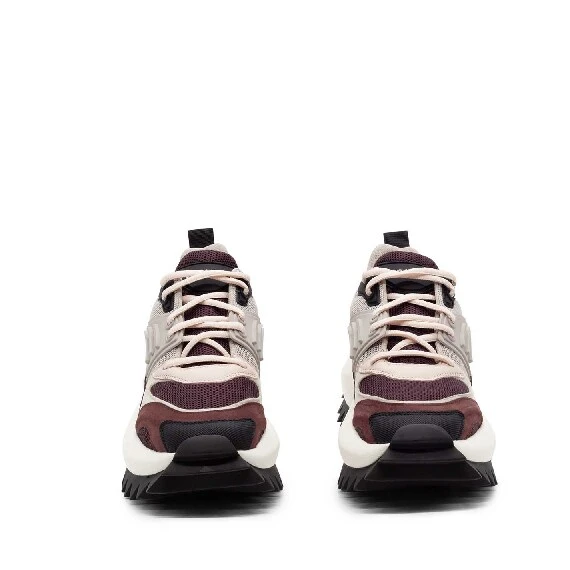 Black/burgundy/pink running shoes