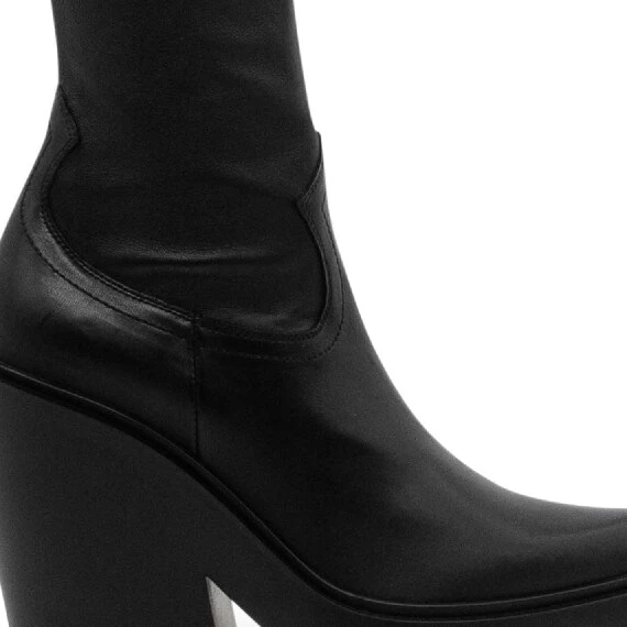 Tetrix black high boots