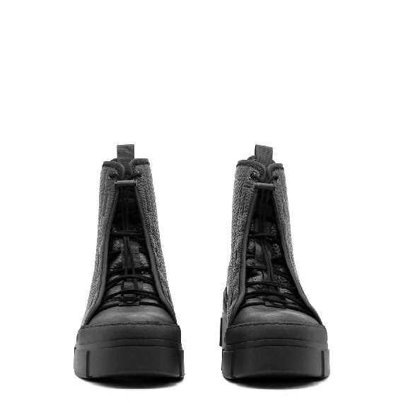 Men's Roccia black leather combat boots with zip