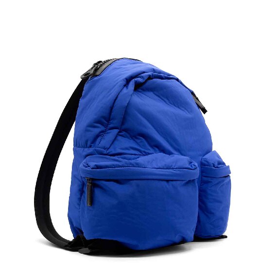 Eos<br />Sky-blue backpack with large pockets