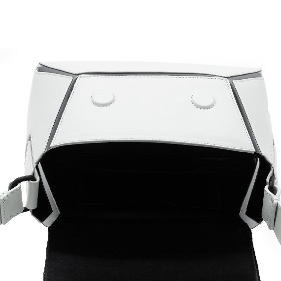 Sofia big pvc<br /> cream/transparent 3D hexagon shoulder bag