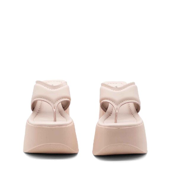 Yoko thong sandals in soft pink nappa calfskin