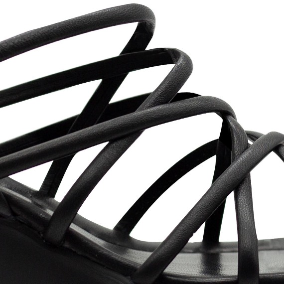 Yoko sandals in soft black nappa