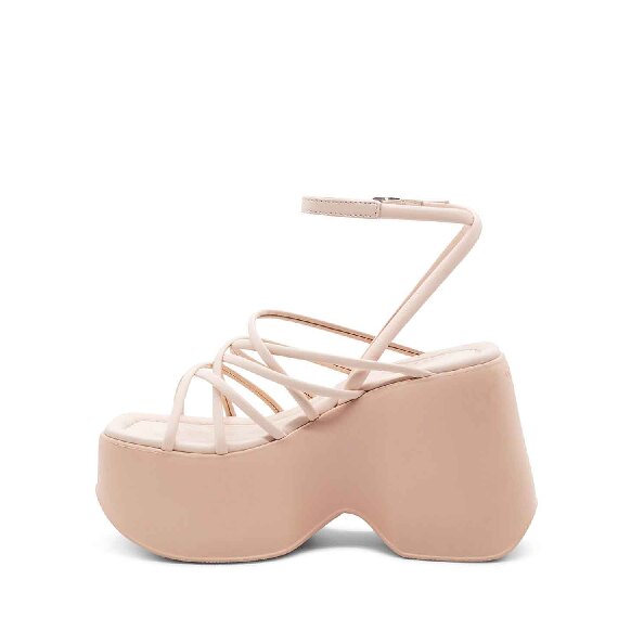 Yoko sandals in soft light pink nappa