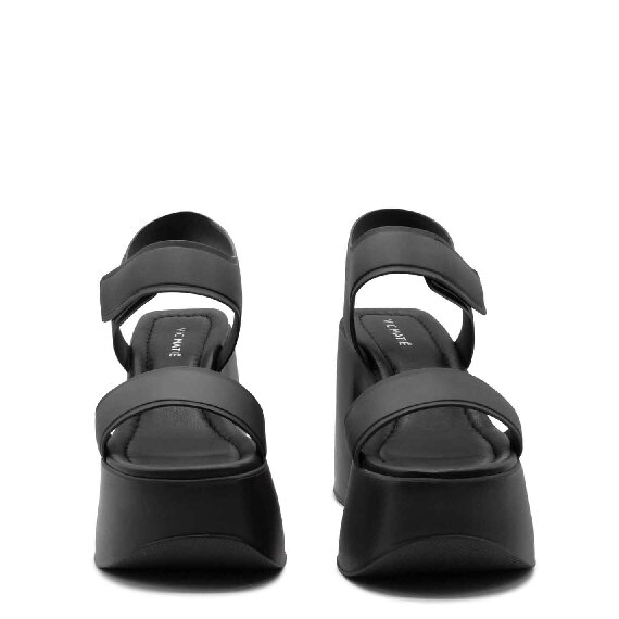 Yoko sandals in black eva