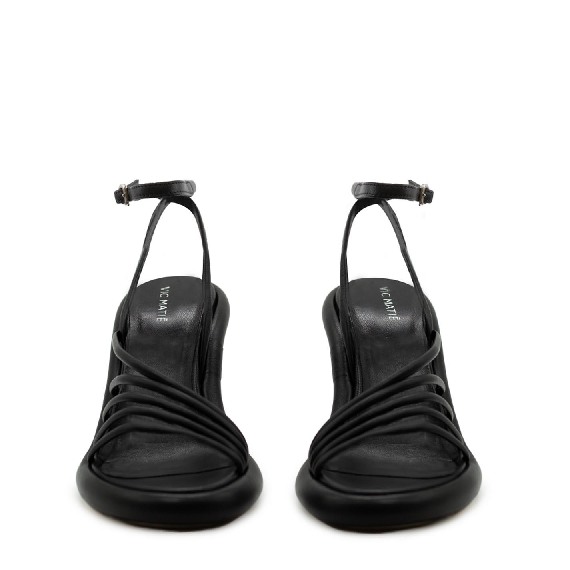 Dosh strappy sandals in black nappa