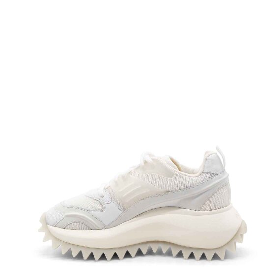 White m2m running shoes