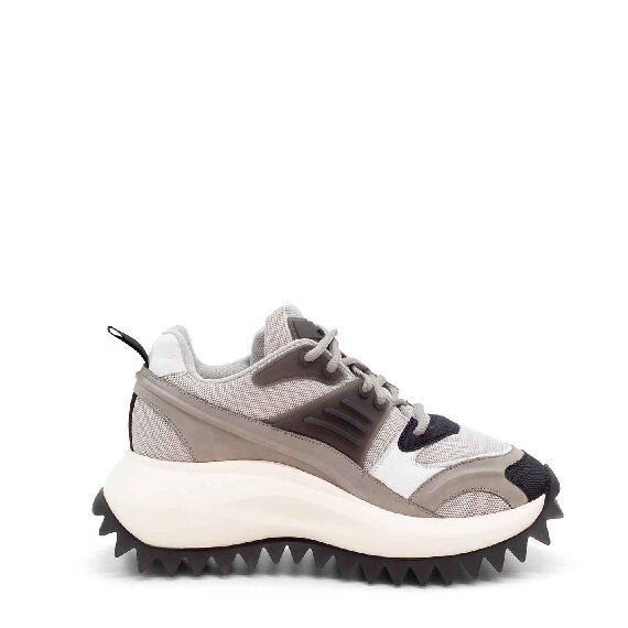 White/beige m2m running shoes