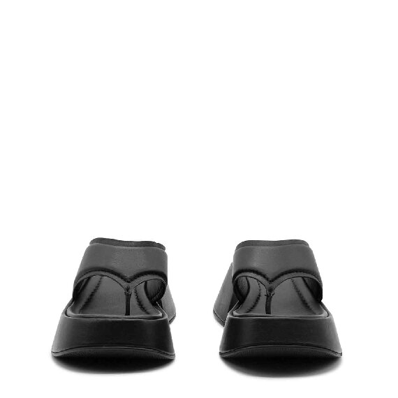 Black Mini Yoko thong sandals
