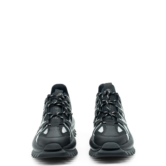 Running Trek Black/Silver Sneakers