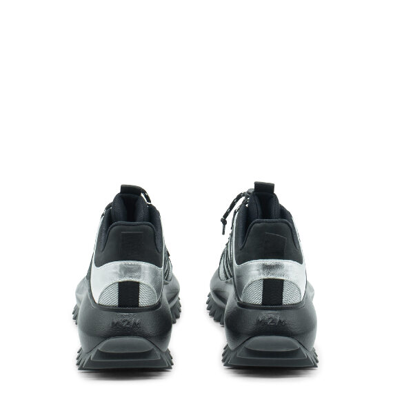 Running Trek Black/Silver Sneakers