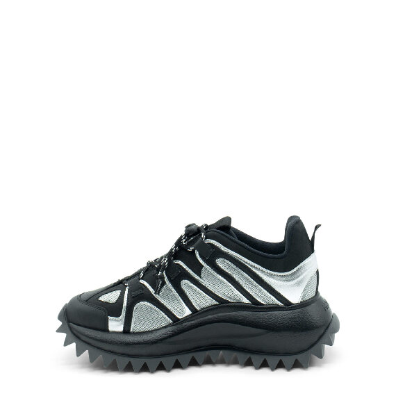 Running Trek Black/Silver Sneakers