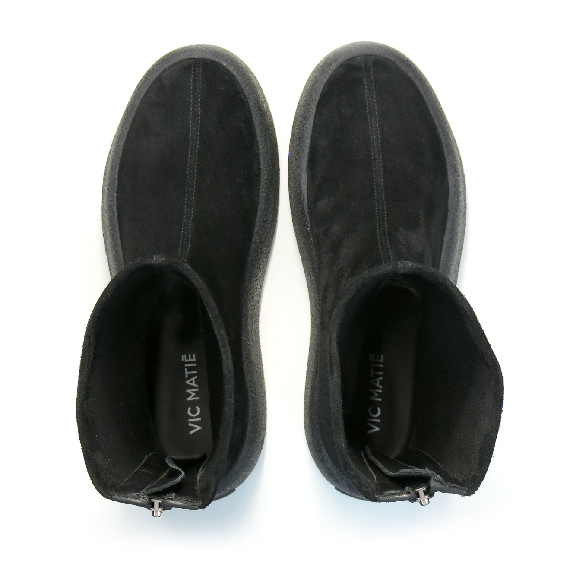 F04 Creepy_ Black ankle boots