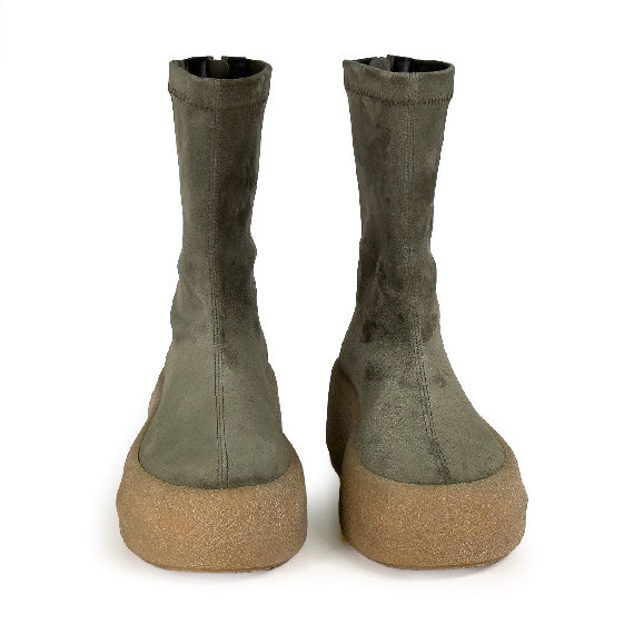 F04 Creepy_ Military green ankle boots Vic Matie