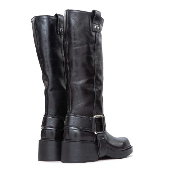 F06 Fray – Black gaucho boot  