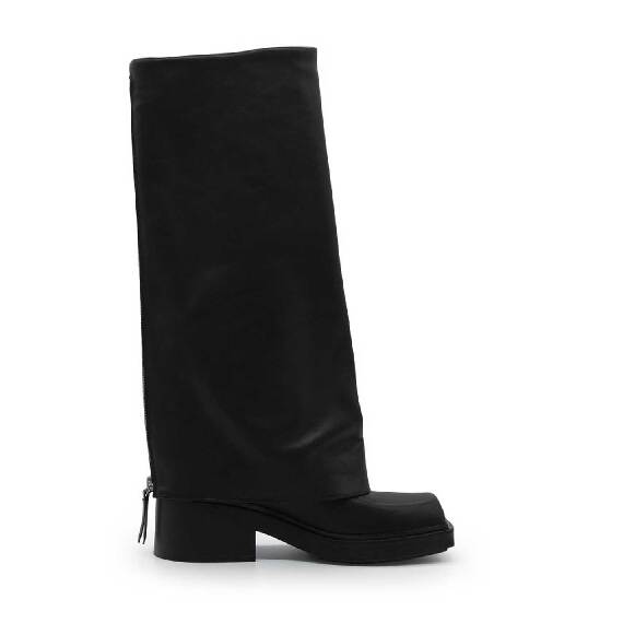 Fray Black Tubular Boots with Turn-Up