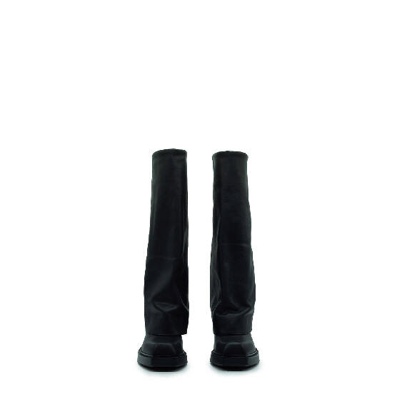 Fray Black Tubular Boots with Turn-Up