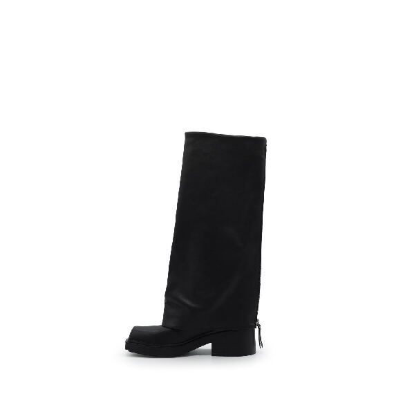 Fray Black Tubular Boots with Turn-Up