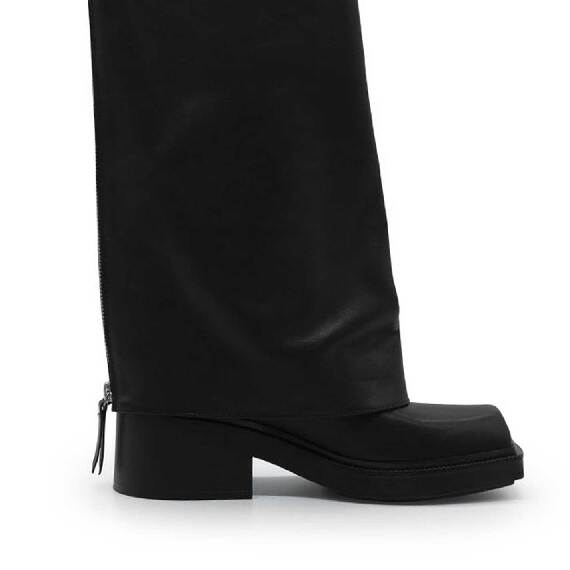 Fray Black Tubular Boots with Turn-Up