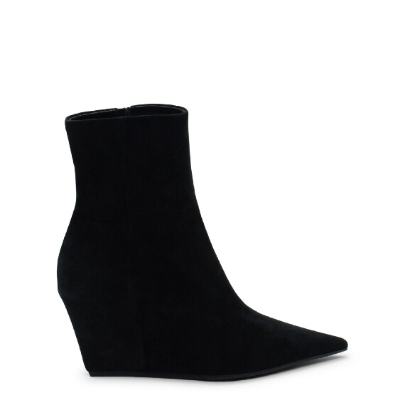 Cocoon Minimal Black Half Boots