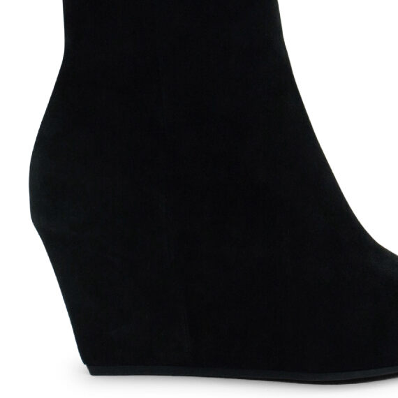 Cocoon Minimal Black Half Boots