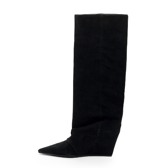 Cocoon Minimal Black Tubular Boots