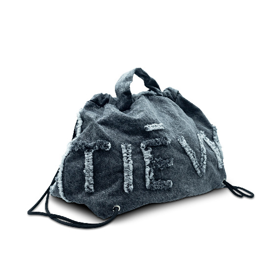 Penelope<br />Sacca grande zaino logata nera