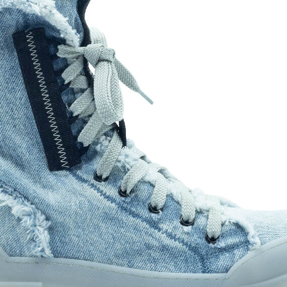 Roccia  Anfibio azzurro