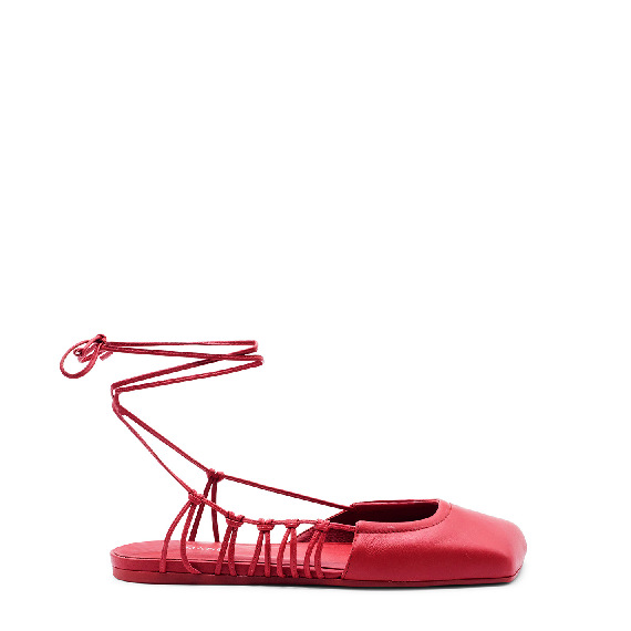 Square closed sabot rosso