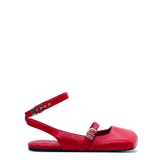 Square closed chanel fibbie rossa