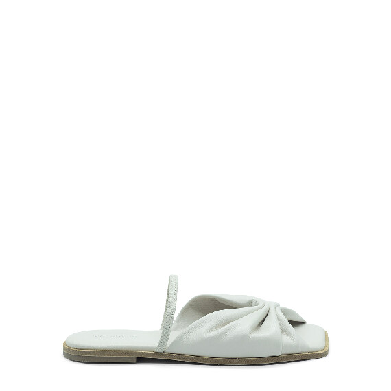 Square open cream piercing sandal