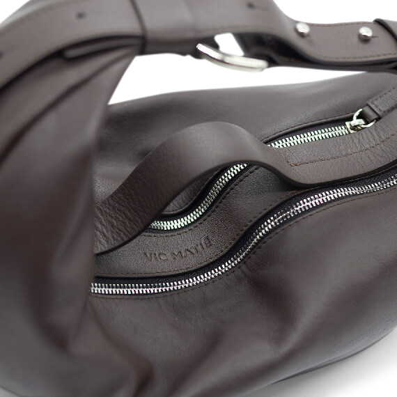 Abigail<br/>Borsa mezza luna testa di moro