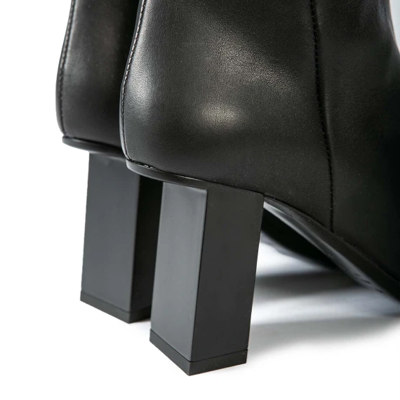 H08 Panton – Black cuissardes boot  