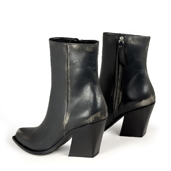H10 Jolene_West Vintage ankle boots black Vic Matie