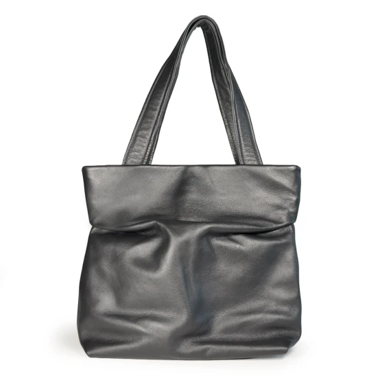 Wangari <br>Shopper nera