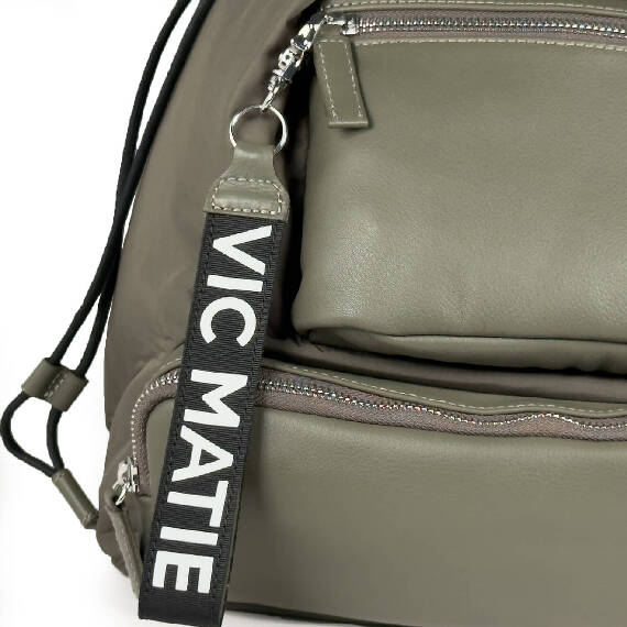 PeggyBackpack military green Vic Matie