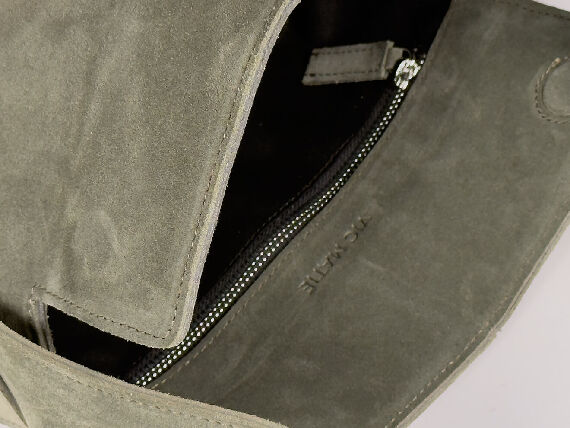 Virginia <br/>Baguette in crosta verde militare