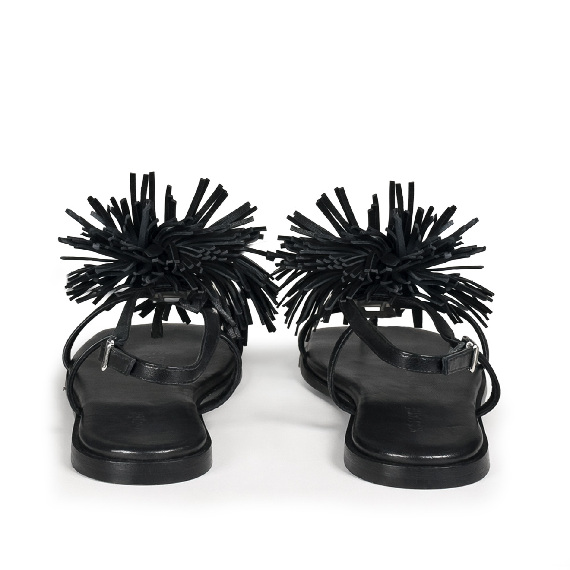 G42_Square open<br>Thong sandal black