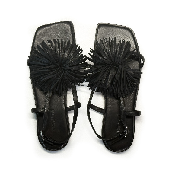 G42_Square open<br>Thong sandal black