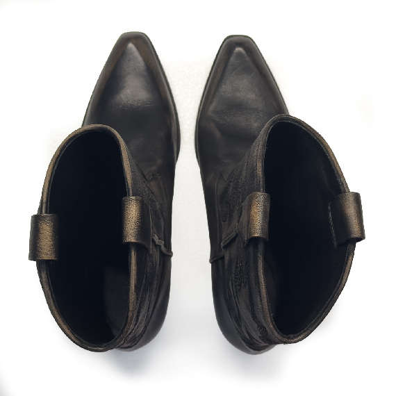 K12_Dallas<br>Western boot black in buffalo leather