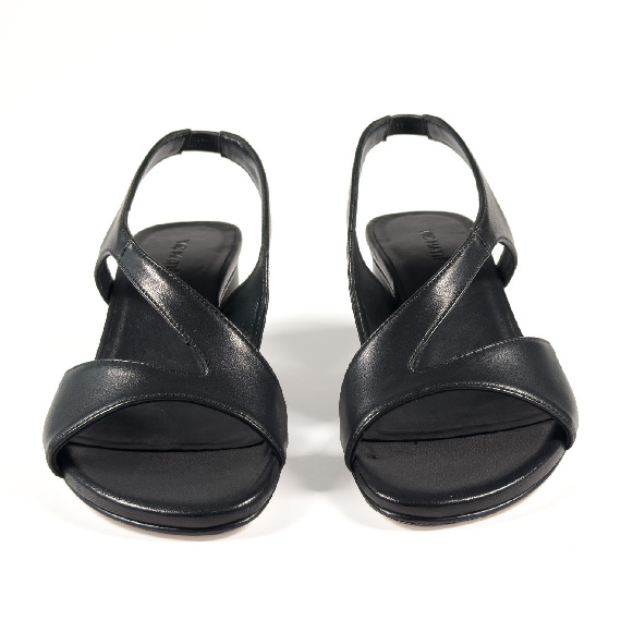 K16_Drop_Sandalo in nappa nera