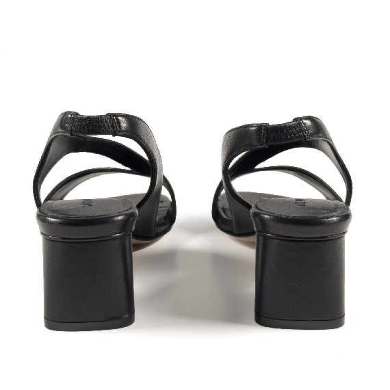 K16_Drop_Sandalo in nappa nera