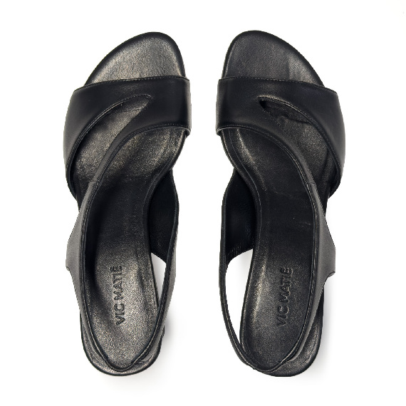 K16_Drop_Sandalo in nappa nera